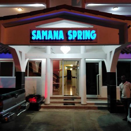 Hotel Samana Spring Kültér fotó