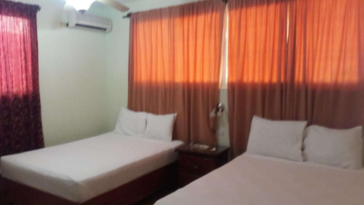 Hotel Samana Spring Kültér fotó