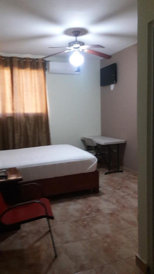 Hotel Samana Spring Kültér fotó