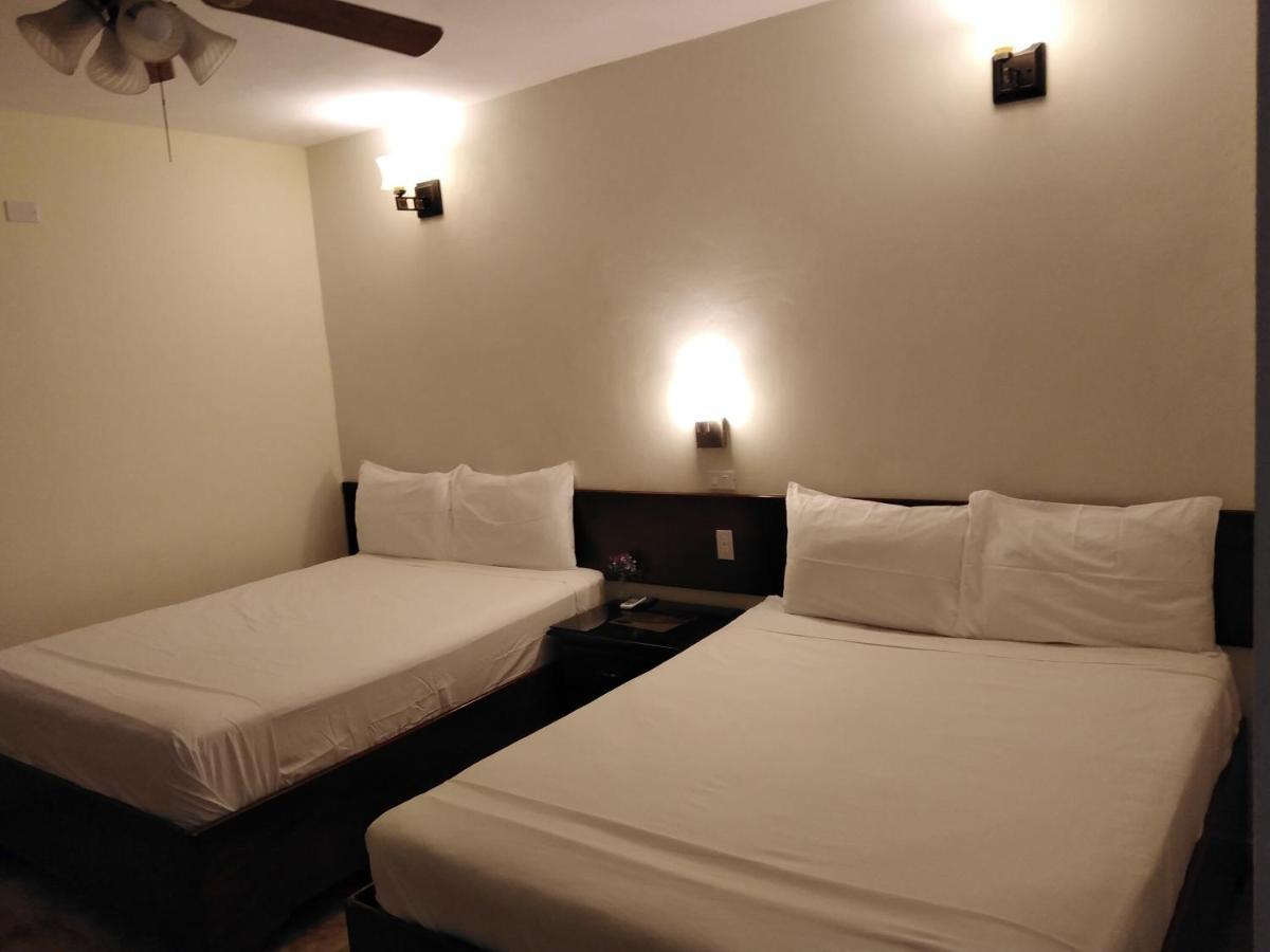 Hotel Samana Spring Kültér fotó