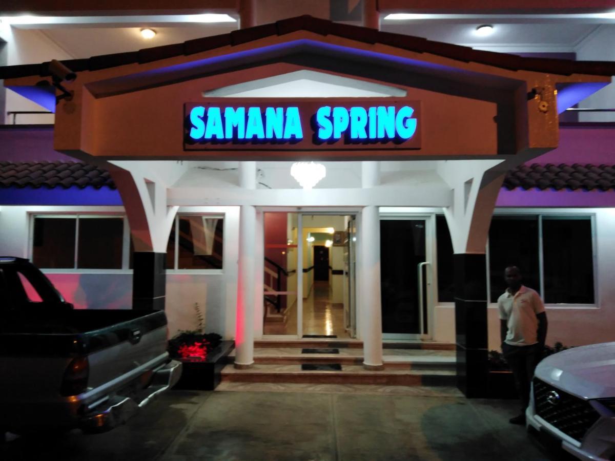Hotel Samana Spring Kültér fotó