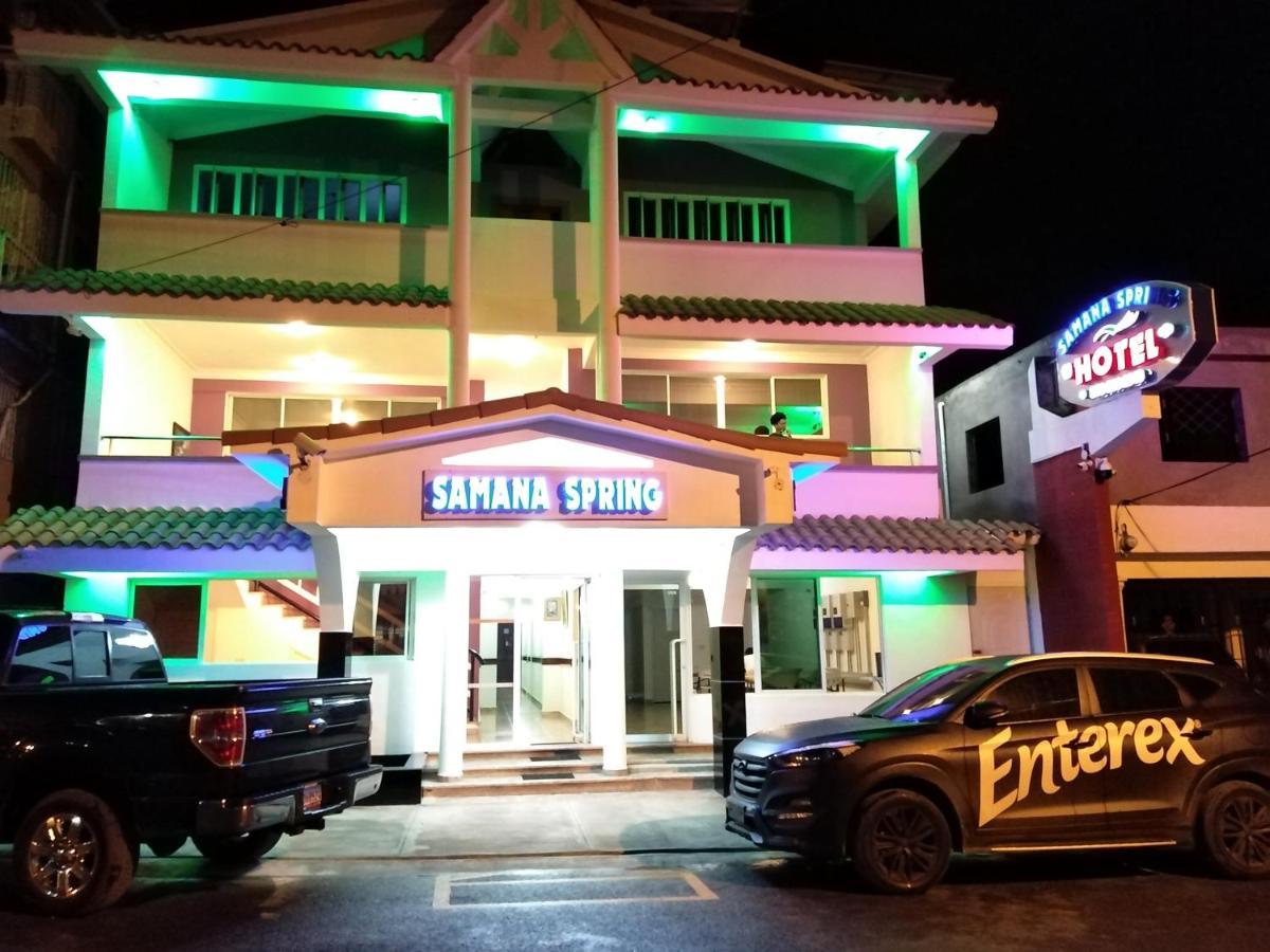 Hotel Samana Spring Kültér fotó