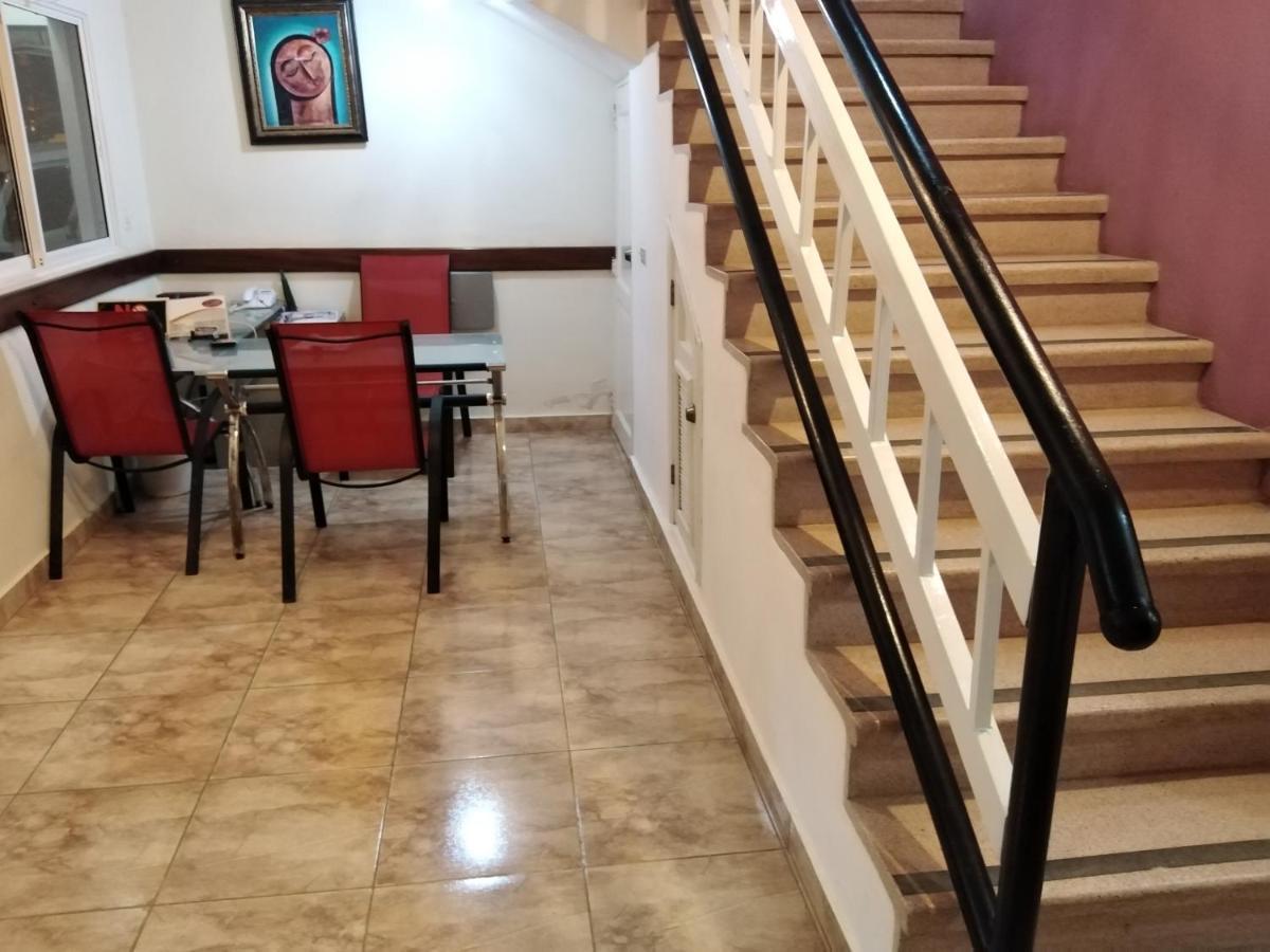 Hotel Samana Spring Kültér fotó