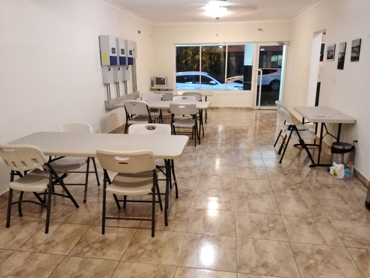 Hotel Samana Spring Kültér fotó